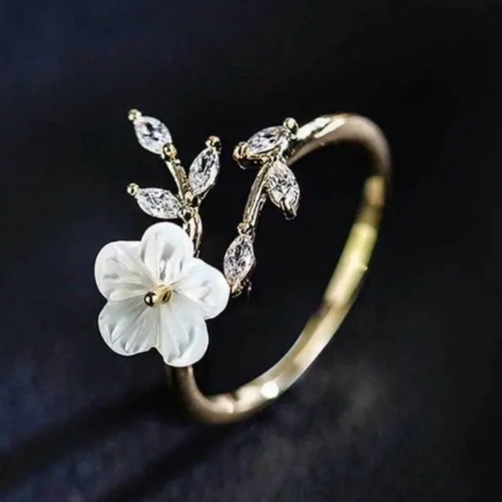 Dainty Gold Flower Rhinestone Cuff Ring